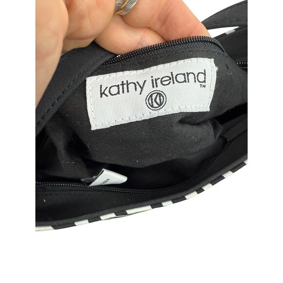 90's KATHY IRELAND zebra print nylon mini shoulder bag - Picture 2 of 5